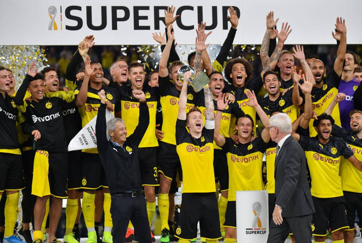 关于风云突变!斯图加特赛后远射贴柱;德甲版图或变;目标明确;轮换策略成焦点的信息 关于风云突变!斯图加特赛后远射贴柱;德甲版图或变;目标明确;轮换策略成焦点的信息