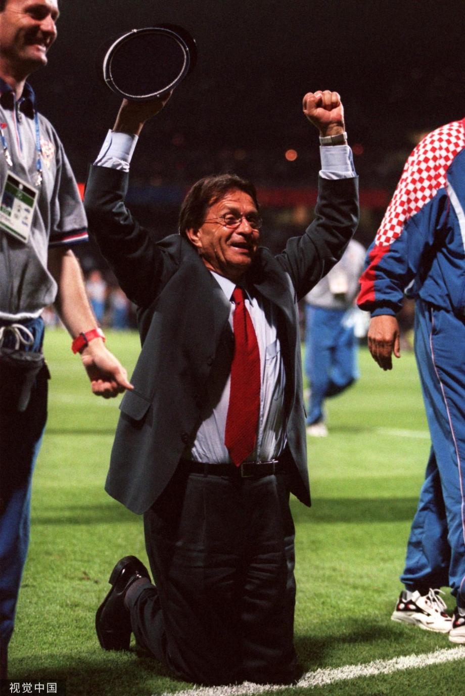 上海申花转会期造点机会，志在法国杯名次提升，管理层满意，心理建设被强调的简单介绍