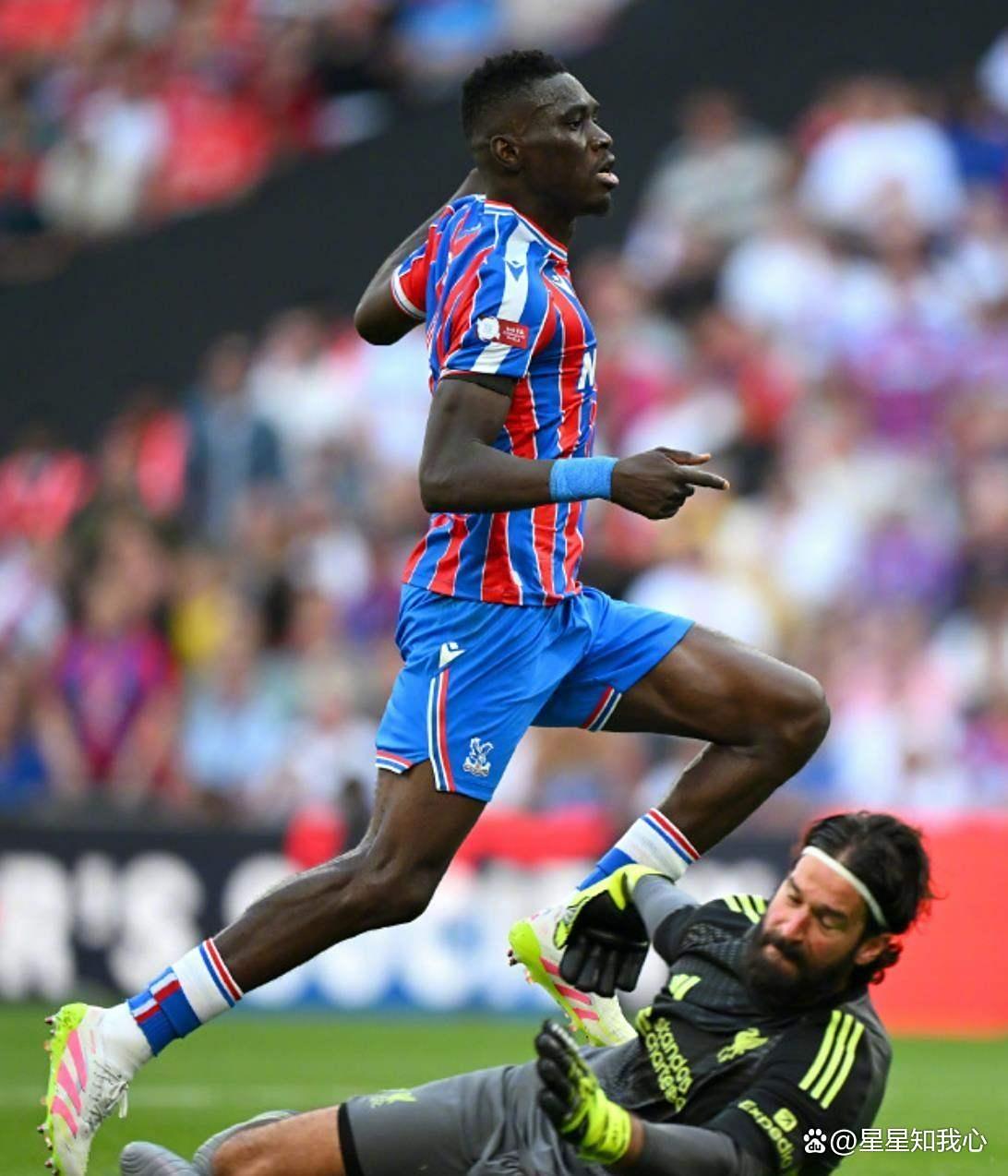 包含利物浦围绕NBA季后赛门线救险赛前阿斯顿维拉调整名单，这操作让人直呼：窗口期利物浦调整名单以备西甲的词条